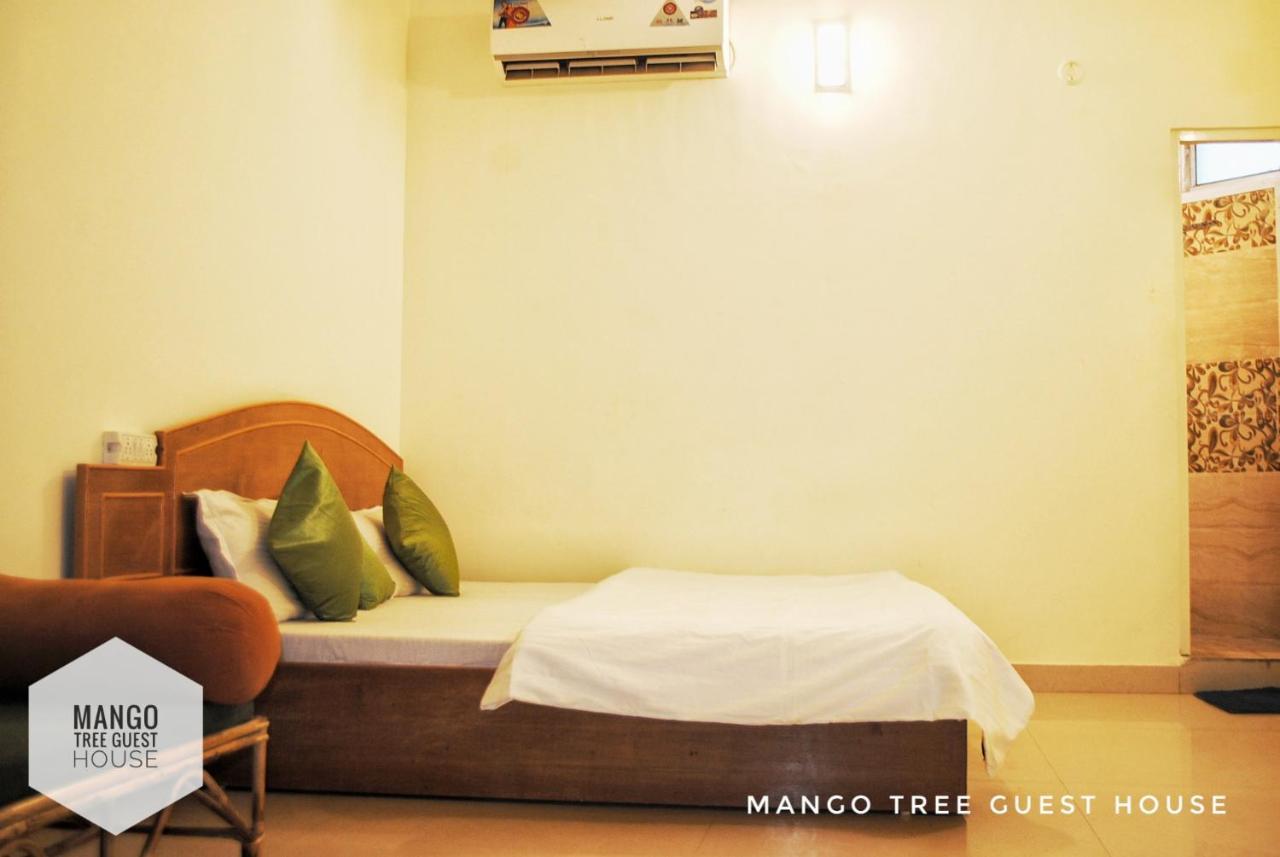 Mango Tree Guest House Rishīkesh Esterno foto